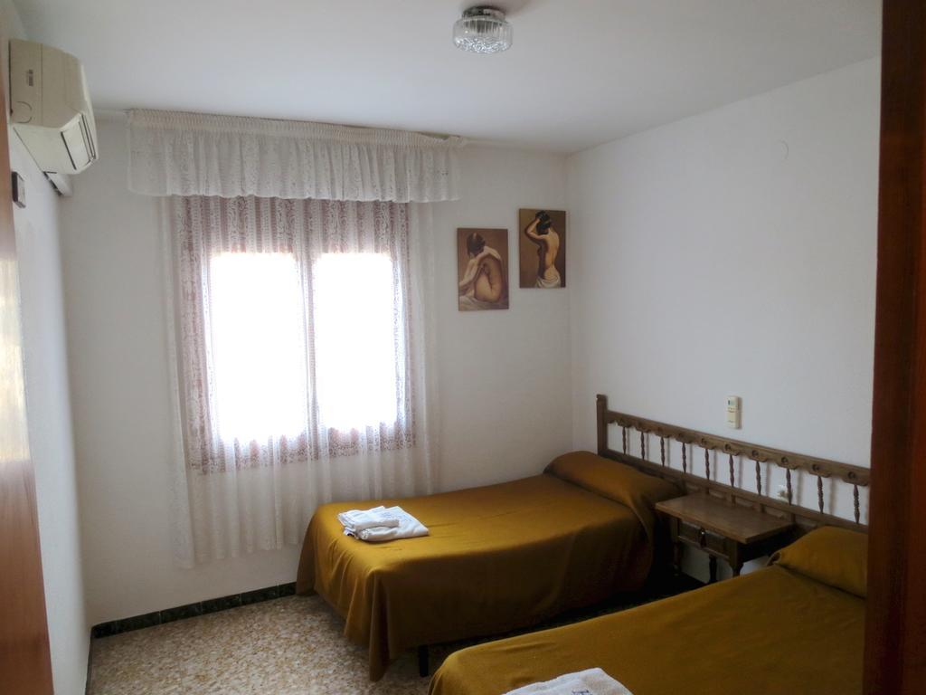 Hostal Roca Fayón Exteriör bild